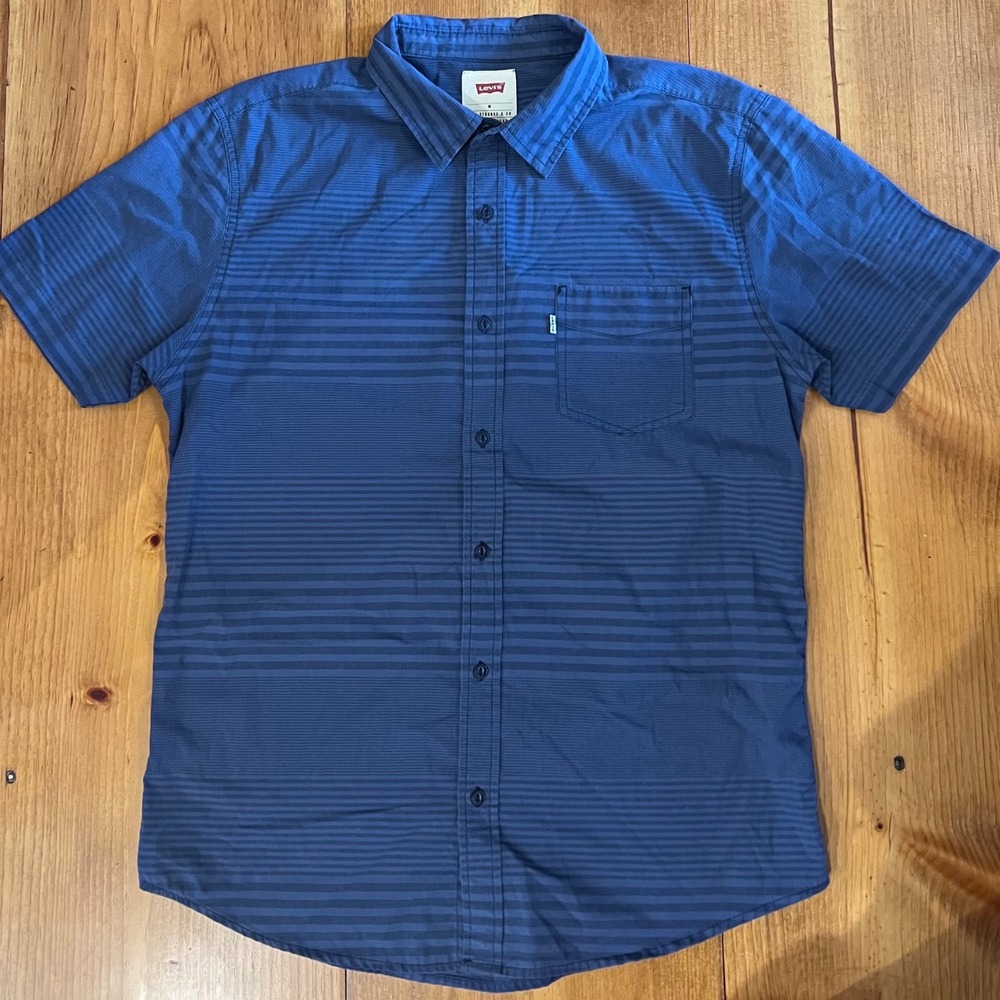Levi's Men's Blue Striped Short Sleeve‎ Button Up Shirt Size Medium Pockets A10
